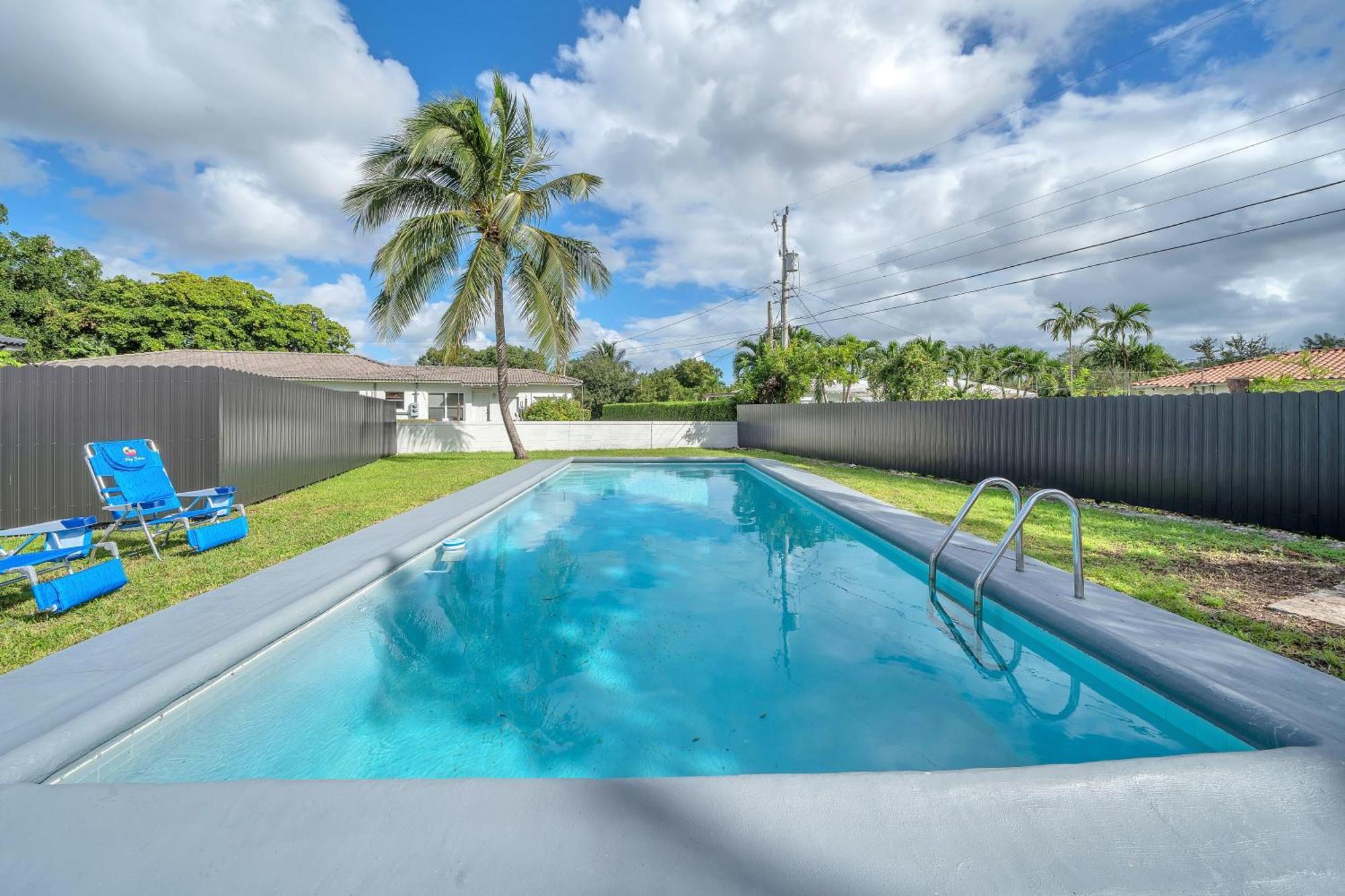 Villa Biscayne Park 2 1 - Renovated Duplex W Pool Extérieur photo